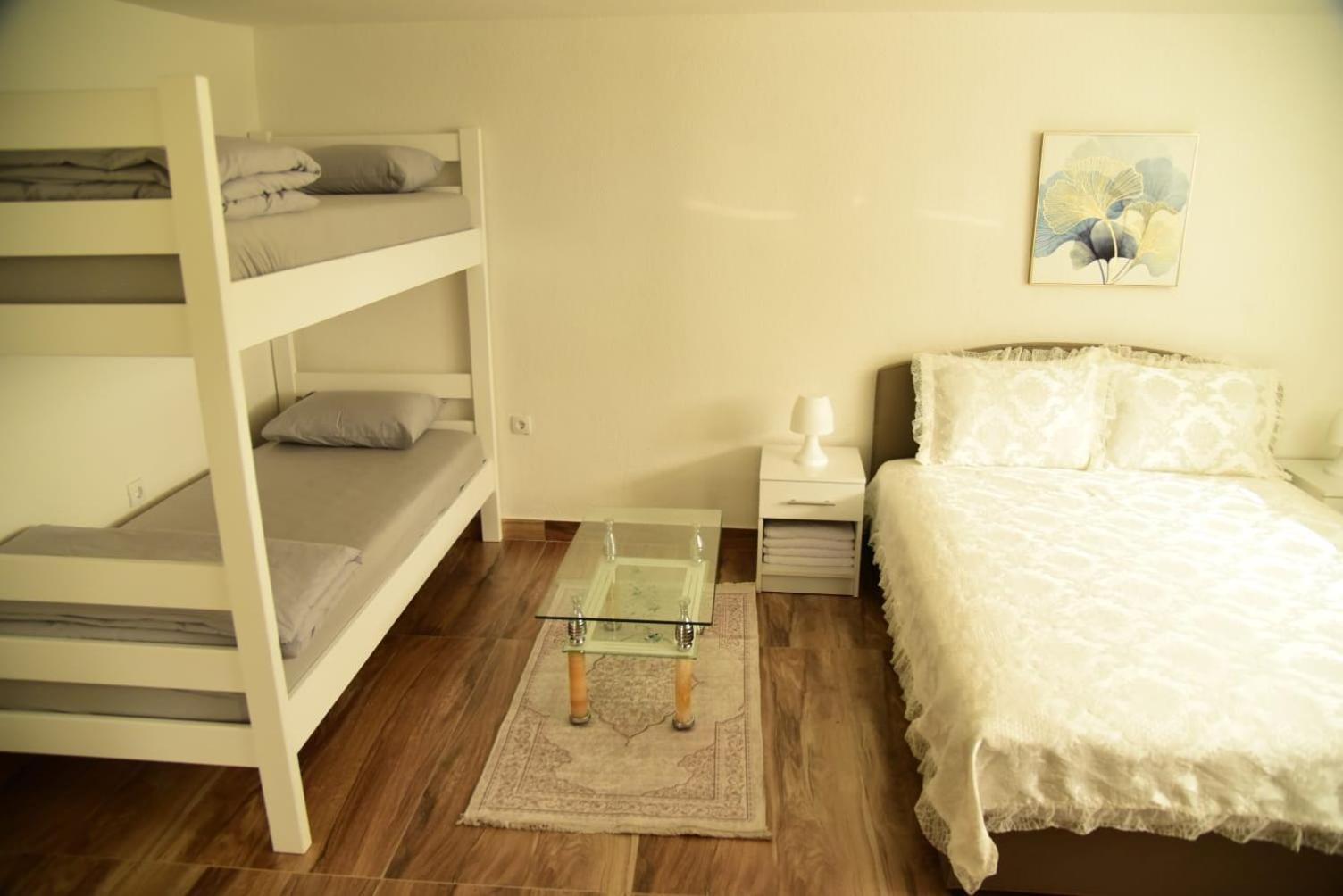Lmm Apartmani Плав Экстерьер фото